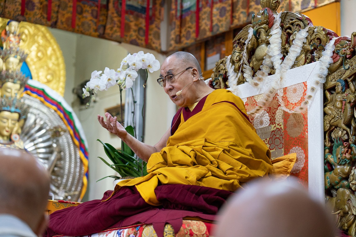 Su Santidad el Dalái Lama explicando bodhichitta en el último día de enseñanzas en el Templo Principal Tibetano en Dharamsala, HP, India, el 6 de noviembre de 2019. Foto de Ven Tenzin Jamphel