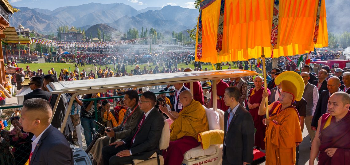 Oraciones por la larga vida de Su Santidad en Leh