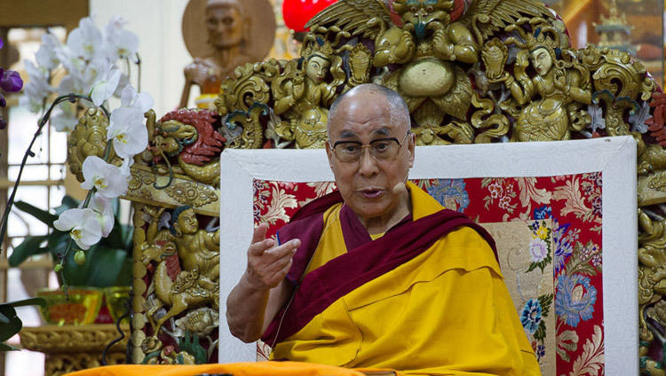 Foto de archivo de Su Santidad el Dalái Lama en el Tsuglagkhang en Dharamsala, HP, India. (FotoTenzin Choejor/OHHDL)