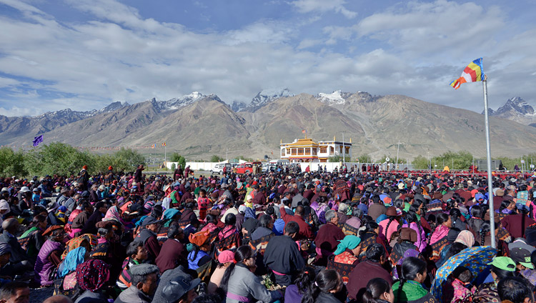 Una vista del lugar durante las enseñanzas de Su Santidad el Dalái Lama en Padum, Zanskar, J&K, India el 18 de julio de 2017. Foto de Lobsang Tsering/OHHDL