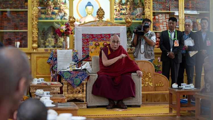 Su Santidad el Dalái Lama durante la ceremonia de bienvenida a su llegada a su residencia en Leh, Ladakh, J&K, India, el 3 de julio de 2018. Foto de Tenzin Choejor