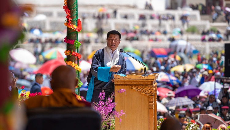 El Presidente de la CTA, Dr. Lobsang Sangay, hablando en las celebraciones del 83º cumpleaños de Su Santidad el Dalái Lama en Leh, Ladakh, J&K, India, el 6 de julio de 2018. Foto de Tenzin Choejor