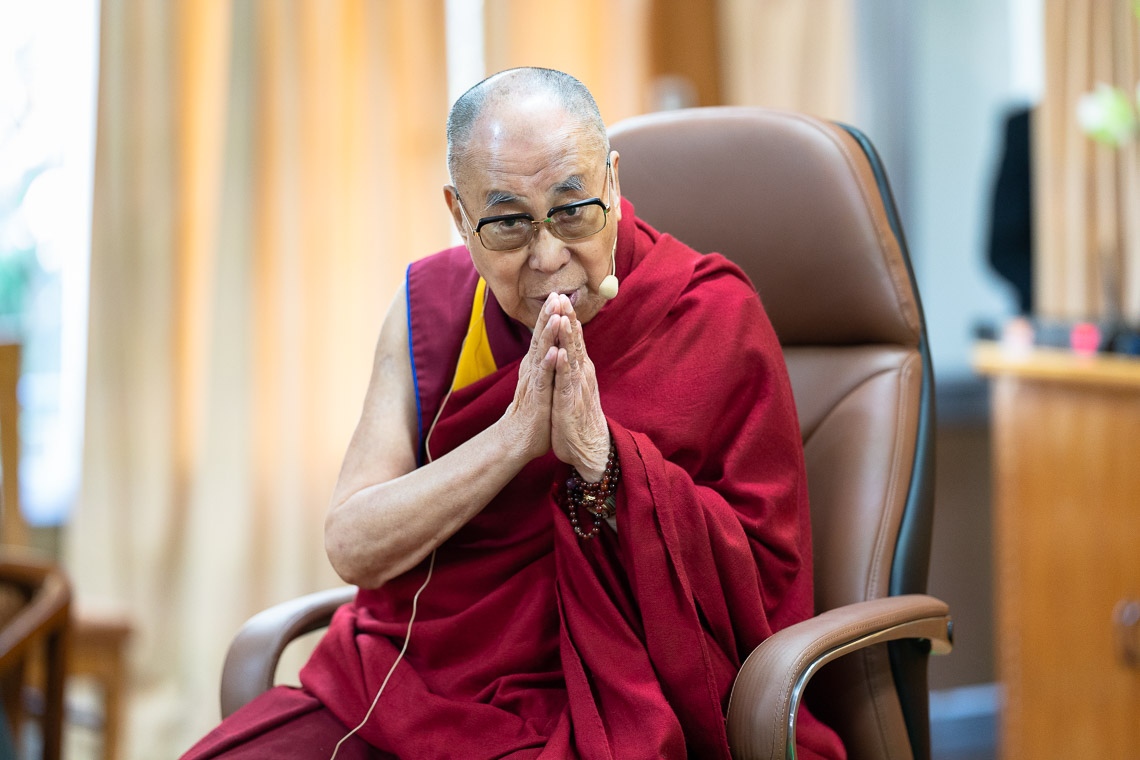 Su Santidad el Dalái Lama se dirige a los estudiantes de las universidades del norte de la India en su residencia de Dharamsala, HP, India, el 25 de octubre de 2019. Foto de Tenzin Choejor