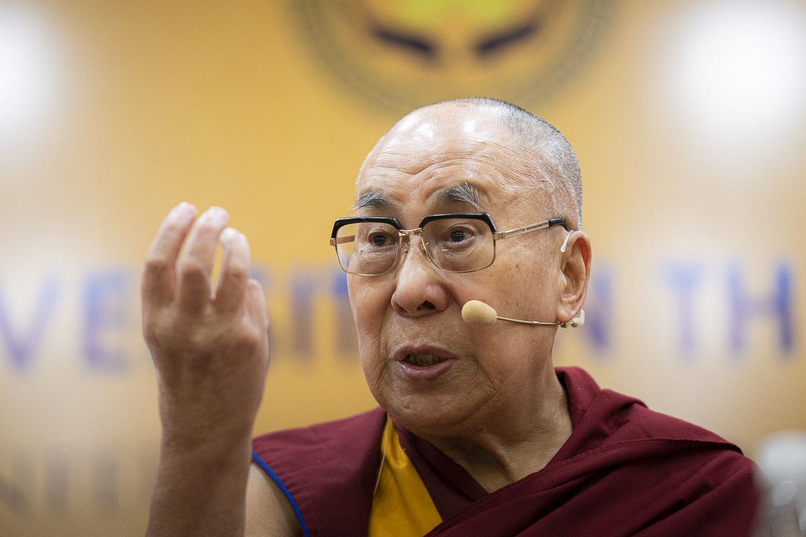 Su Santidad el Dalái Lama hablando en la conferencia sobre «Celebrar la diversidad en el mundo musulmán» en el Centro Internacional de la India en Nueva Delhi, India, el 15 de junio de 2019. Foto de Tenzin Choejor