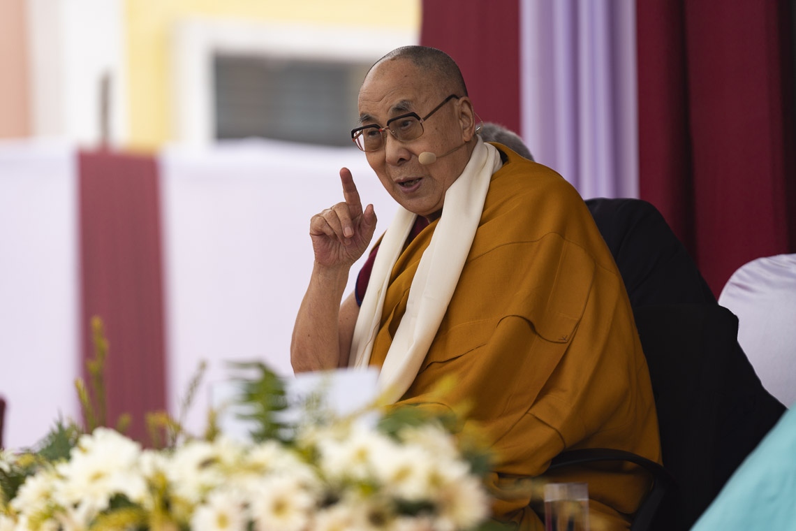 Su Santidad el Dalái Lama se dirige a la audiencia en el Instituto Indio de Administración en Bodhgaya, Bihar, India, el 14 de enero de 2020. Foto de Lobsang Tsering