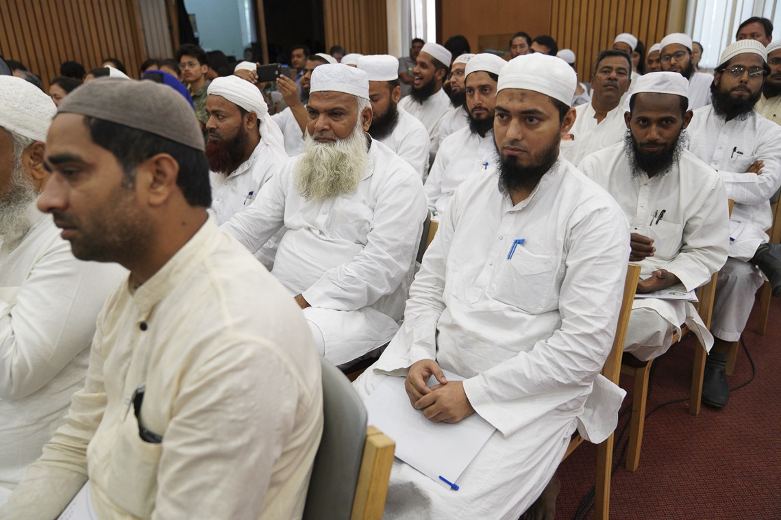 Miembros de la audiencia escuchando a los oradores durante la conferencia sobre «Celebrar la diversidad en el mundo musulmán» en el Centro Internacional de la India en Nueva Delhi, India, el 15 de junio de 2019. Foto de Tenzin Choejor