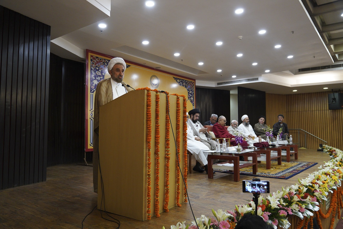 El Dr. Mohammed Husain Mokhtari, Canciller de la Universidad de Confesión Islámica o de la Universidad de Madhaheb en Teherán, Irán, hablando en la conferencia sobre «Celebrando la Diversidad en el Mundo Musulmán» en el Centro Internacional de la India en Nueva Delhi, India el 15 de junio de 2019. Foto de Tenzin Choejor