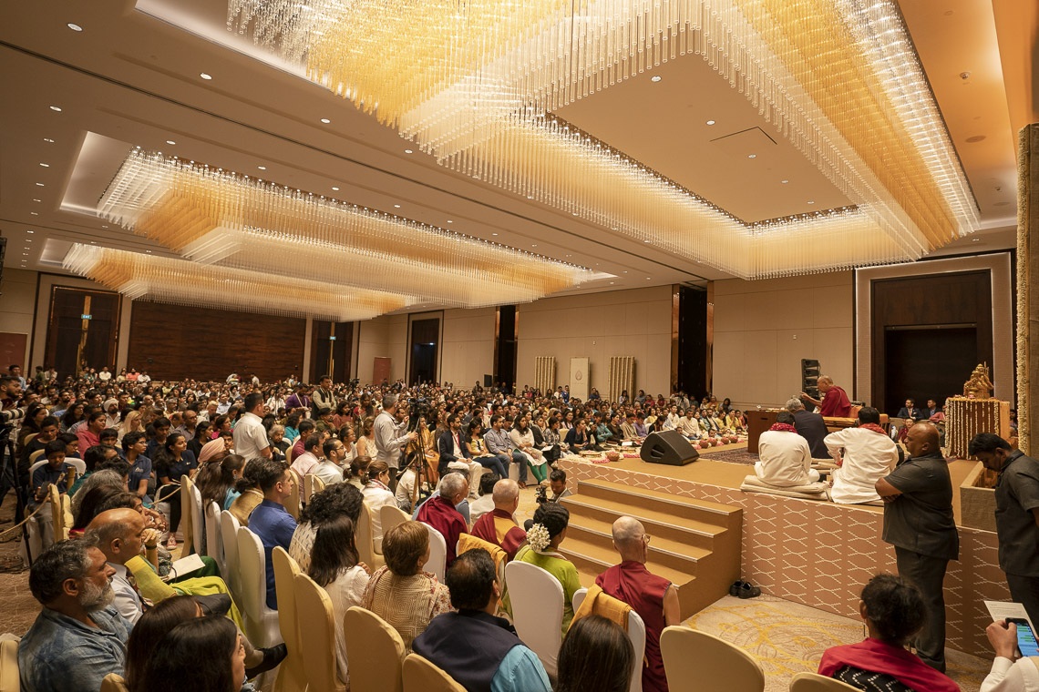 Vista del salón de baile del Hotel Conrad, sede de la conferencia de Su Santidad el Dalái Lama organizada por Vidyaloke en Bengaluru, Karnataka, India, el 11 de agosto de 2018. Foto de Tenzin Choejor