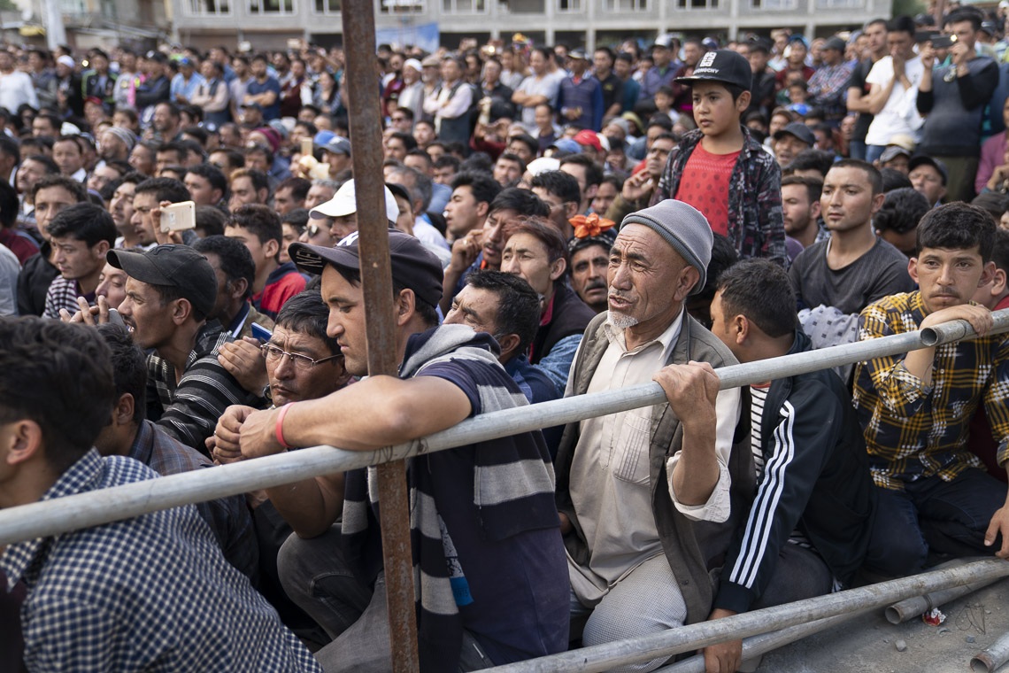 Algunas de las más de 8000 personas que asistieron a la charla de Su Santidad el Dalái Lama en el Parque Hussaini en Kargil, Ladakh, J&K, India el 25 de julio de 2018. Foto de Tenzin Choejor