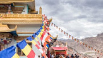 Celebración de Thonmi Sambhota y discurso ante los tibetanos en Choglamsar