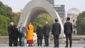 Felicitación a los supervivientes japoneses de la bomba atómica por la obtención del Premio Nobel de la Paz