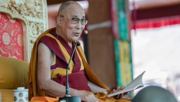 Enseñanzas sobre «las Etapas de la Meditación» y «las Treinta y Siete Prácticas de los Bodisatvas» en Disket