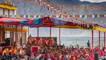 Las «Treinta y siete Practicas de los Bodisatvas», los «Tres Puntos Esenciales» de Mitrayogi y la Iniciación de Larga Vida de la Tara Blanca