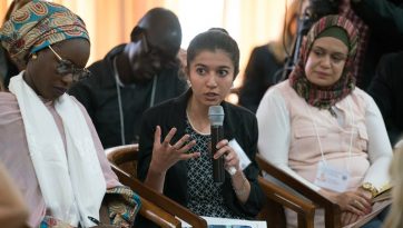 Líderes juveniles de zonas en conflicto en diálogo con Su Santidad el Dalái Lama