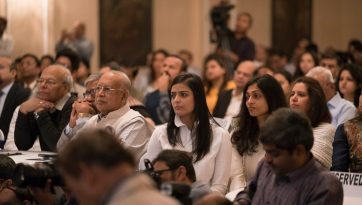 Charla en la Cámara de Comercio de la India en Calcuta