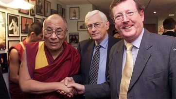 Condolencias a la familia de Lord David Trimble