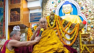 Oraciones por la larga vida de Su Santidad el Dalái Lama