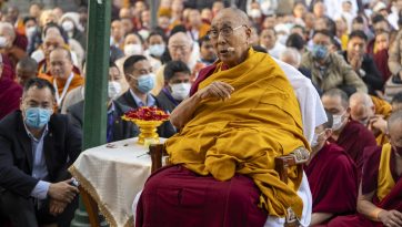  Oraciones por la paz bajo el árbol Bodhi 