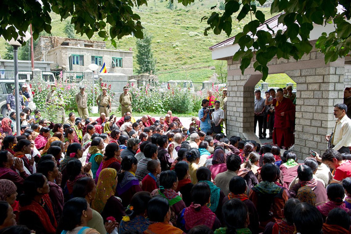 2010 08 18 03Jispalunch Break@sissu On Way To Jispa