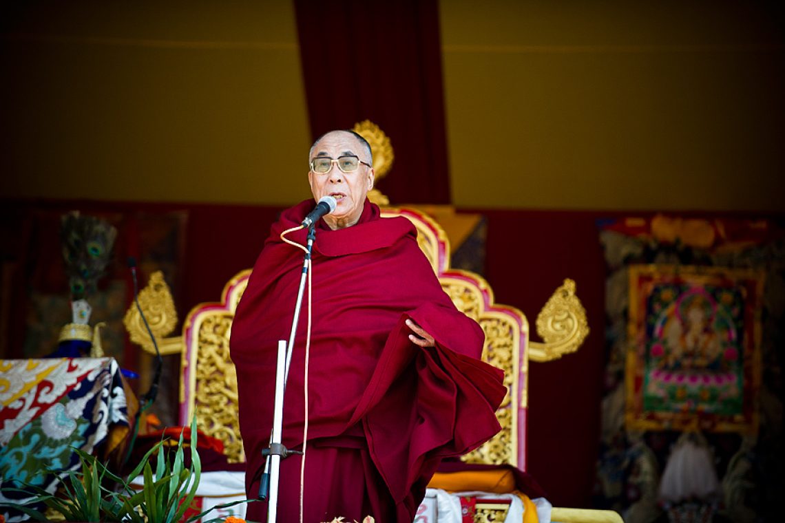 Gantok Day3 05 Hh Talk Local Tibetans Kalimpong