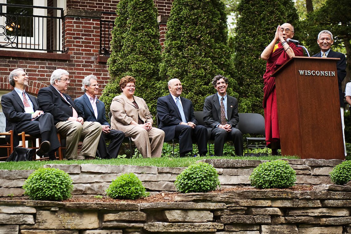 Madison 10 11 Cihm Krakorastudios