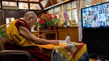 Ocho Versos sobre Entrenamiento Mental y Treinta y Siete Prácticas del Bodisatva