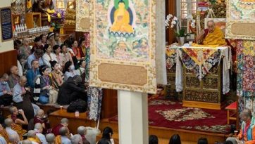 Ingreso al camino medio de Chandrakirti en conjunción con el Autocomentario